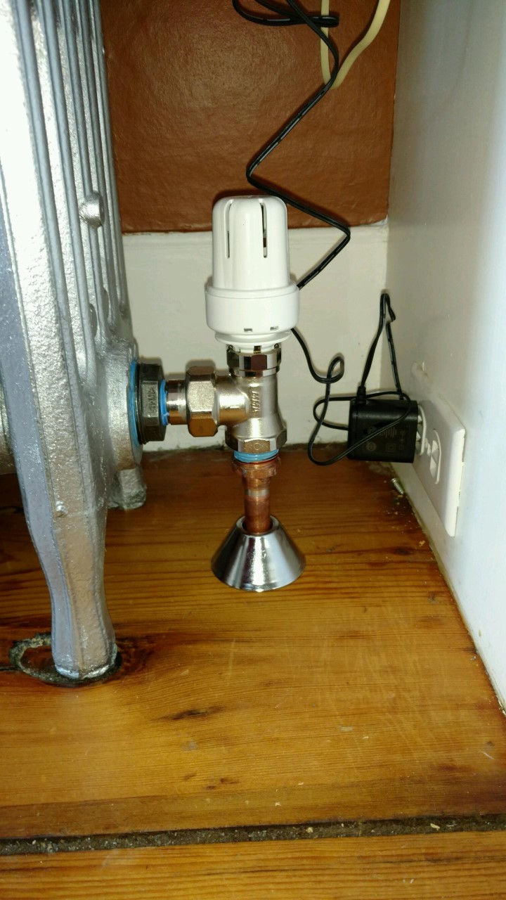 Steam Radiator valve on Refurbished Radiator